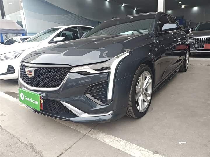 Фото 1 - Cadillac CT4