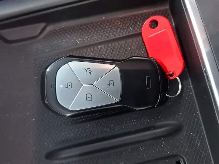 Фото 9 - XPeng G6