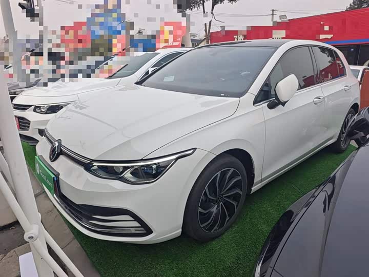 Фото 2 - Volkswagen Golf