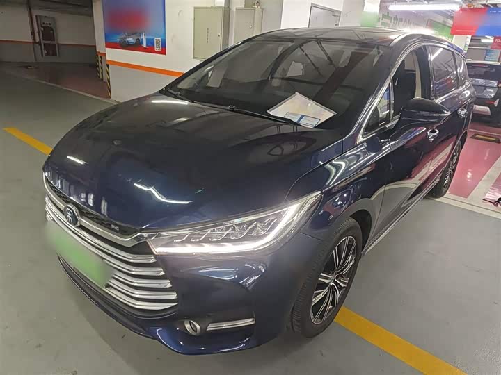 Фото 2 - BYD Song Max Hybrid