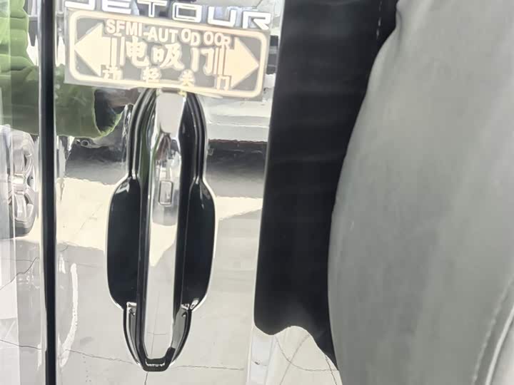 Фото 4 - Jetour T2