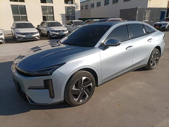 Фото 1 - Geely Galaxy L6