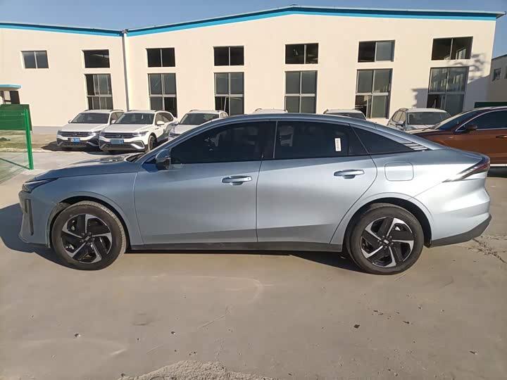 Фото 5 - Geely Galaxy L6