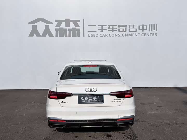 Фото 3 - Audi A4L