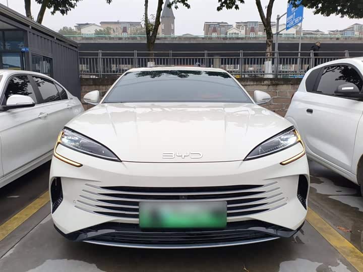 Фото 3 - BYD Seal 07 DM-i Hybrid