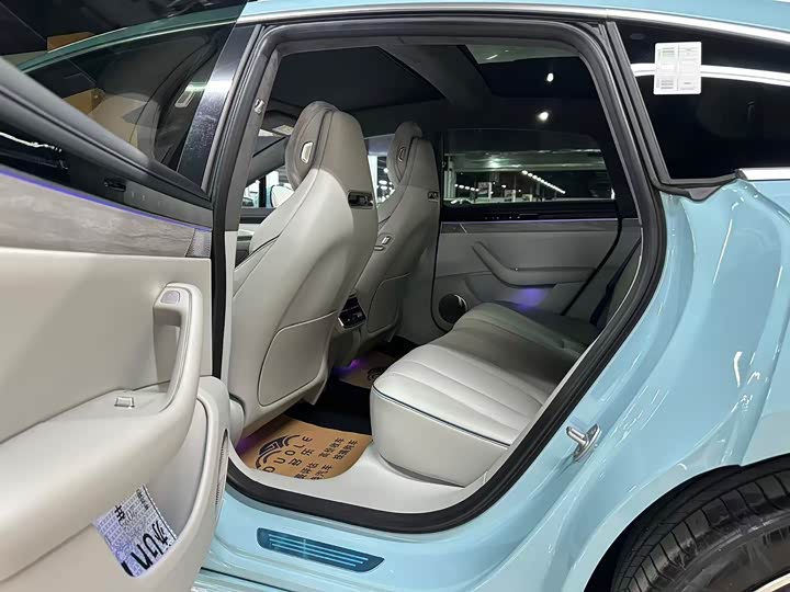 Фото 6 - Luxeed S7