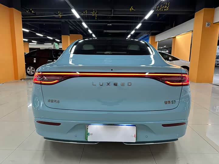 Фото 7 - Luxeed S7