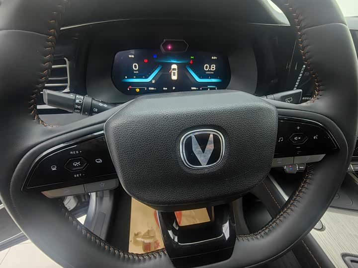 Фото 8 - Changan X7 Plus