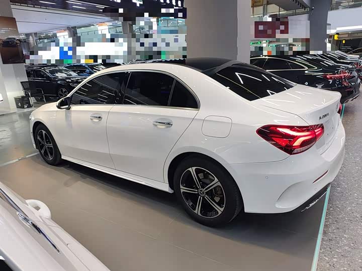 Фото 5 - Mercedes-Benz A-Class