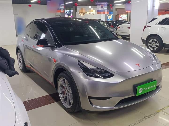 Фото 4 - Tesla Model Y