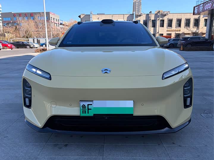 Фото 1 - Nio ET5