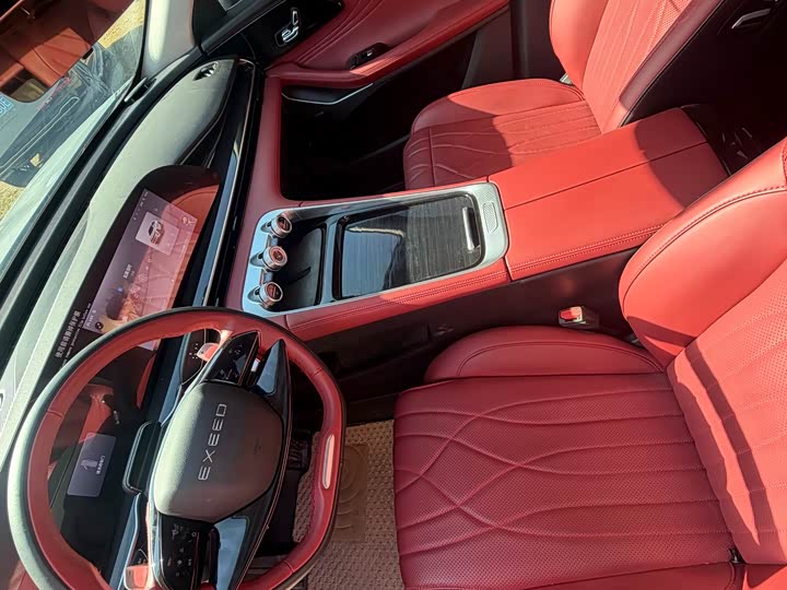 Фото 9 - Exeed RX