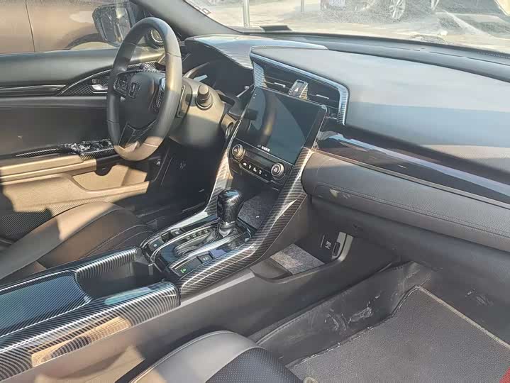 Фото 6 - Honda Civic