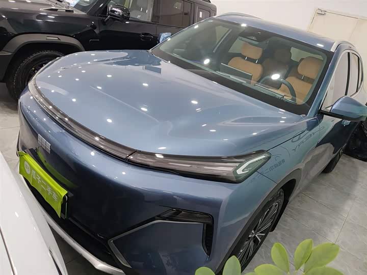 Фото 2 - Geely Galaxy Starship 7