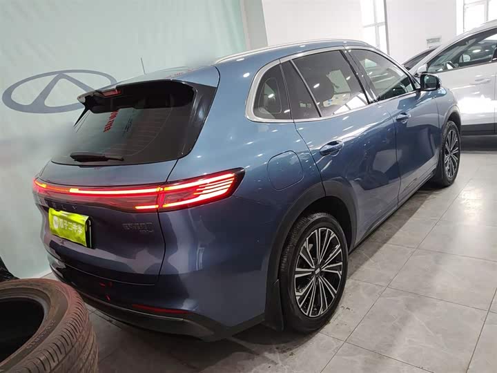 Фото 7 - Geely Galaxy Starship 7