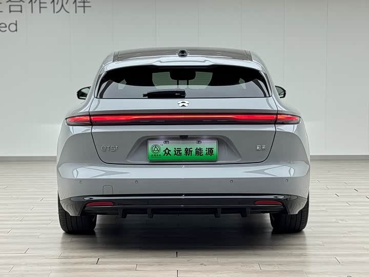 Фото 8 - Nio ET5T