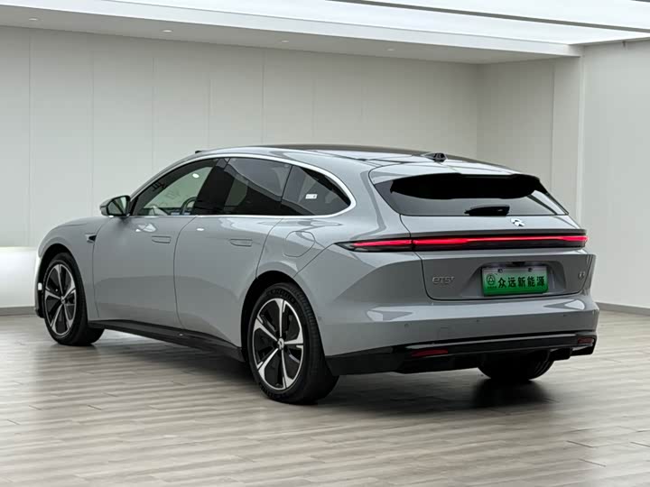 Фото 9 - Nio ET5T