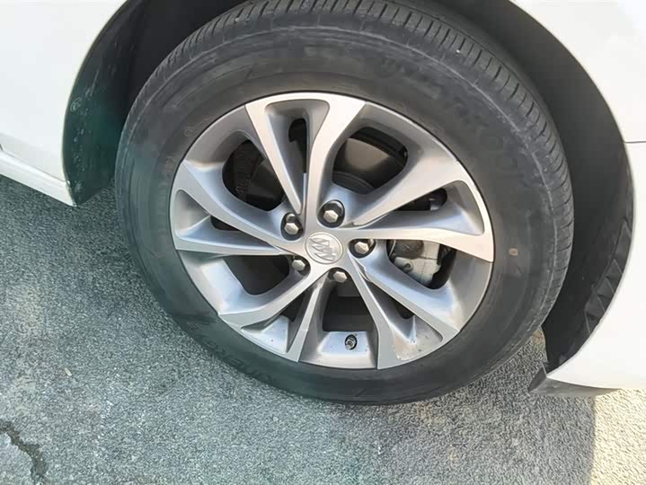 Фото 6 - Buick Verano