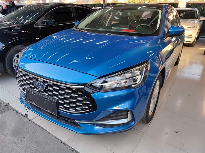 Фото 2 - Ford Focus