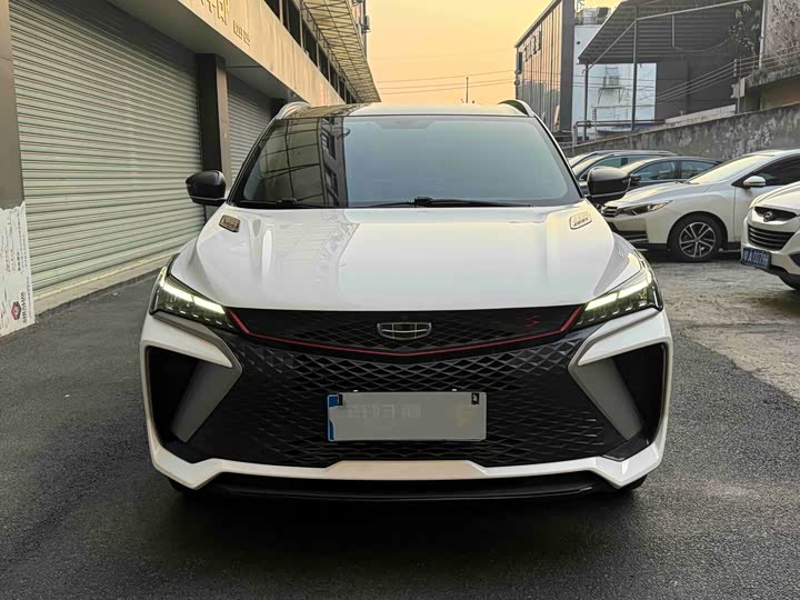 Фото 2 - Geely Coolray