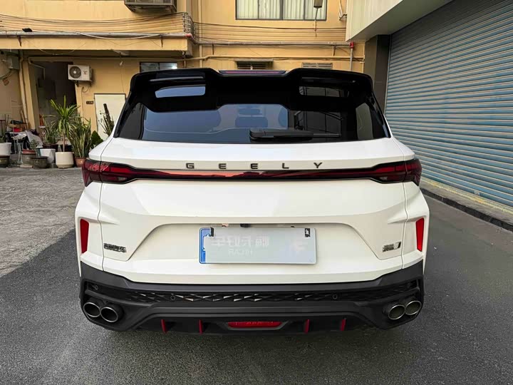 Фото 5 - Geely Coolray