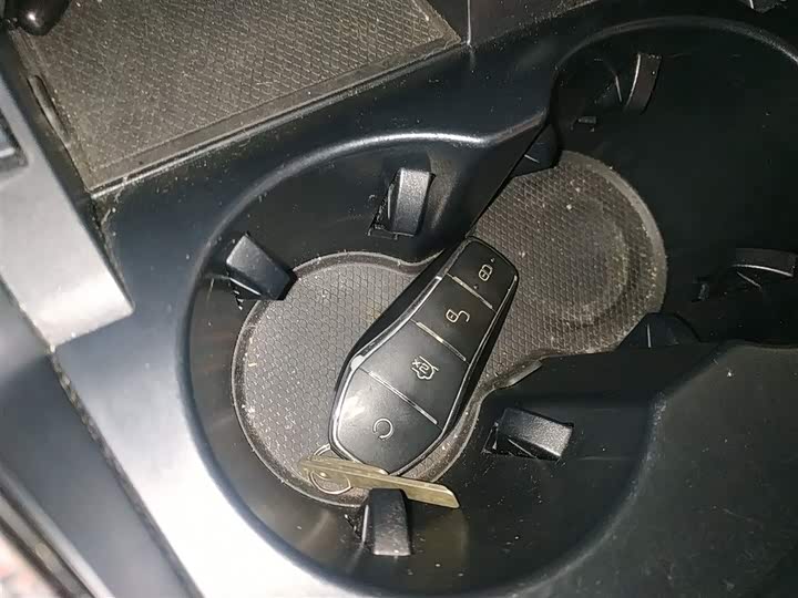 Фото 9 - BYD Han