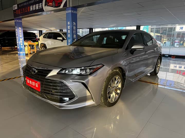 Фото 1 - Toyota Avalon