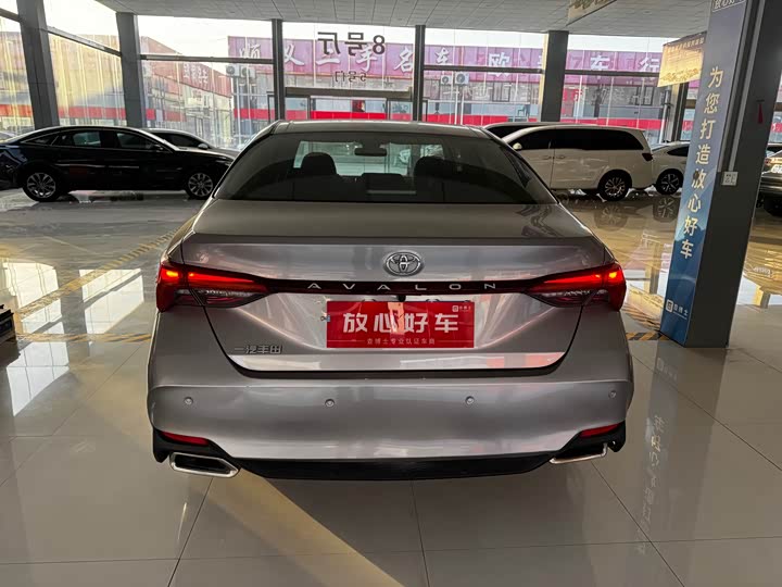 Фото 5 - Toyota Avalon