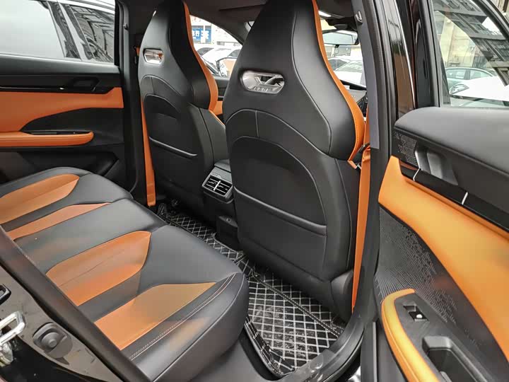 Фото 4 - Changan UNI-V