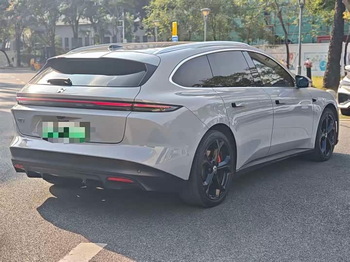 Фото 4 - Nio ET5T