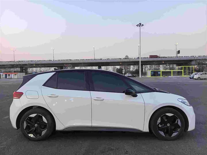 Фото 4 - Volkswagen ID.3