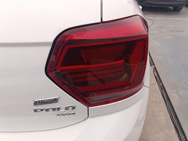 Фото 8 - Volkswagen Polo