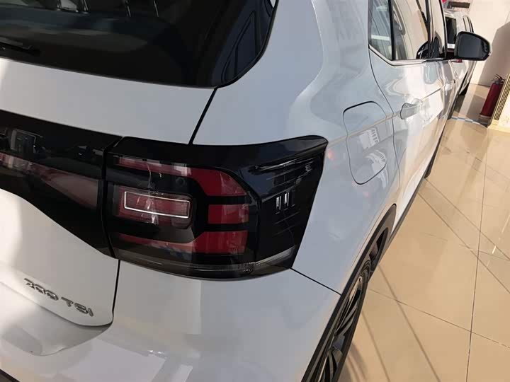 Фото 8 - Volkswagen Tacqua