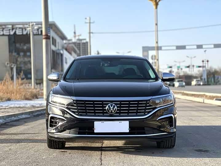 Фото 2 - Volkswagen Passat