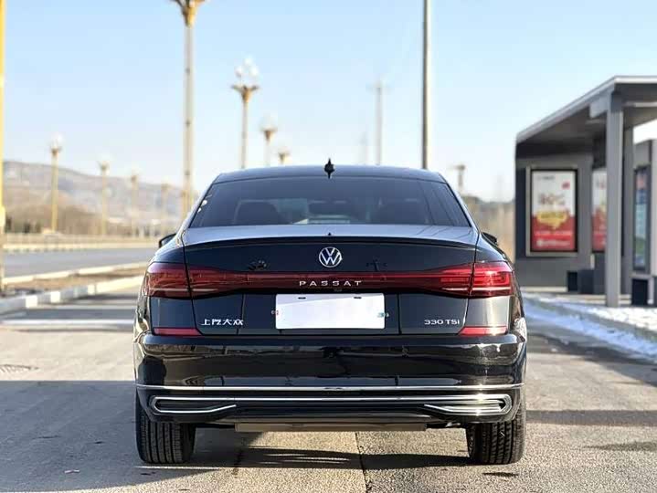 Фото 8 - Volkswagen Passat