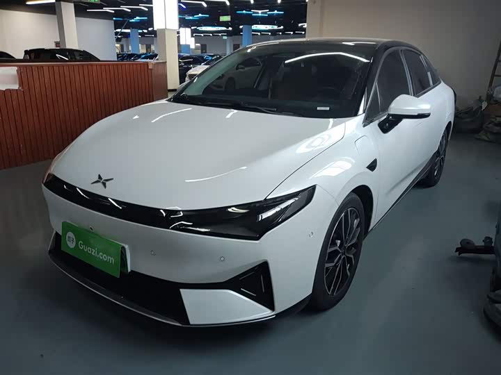 Фото 1 - XPeng P5