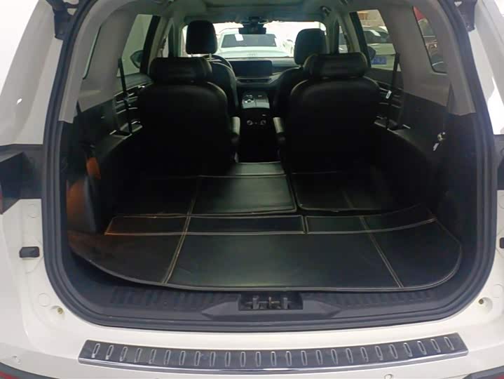 Фото 4 - Ford Equator