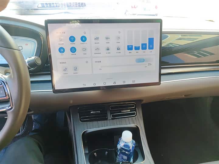 Фото 6 - BYD Han