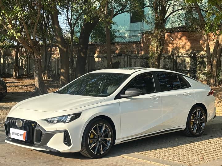 Фото 1 - GAC Trumpchi Empow R