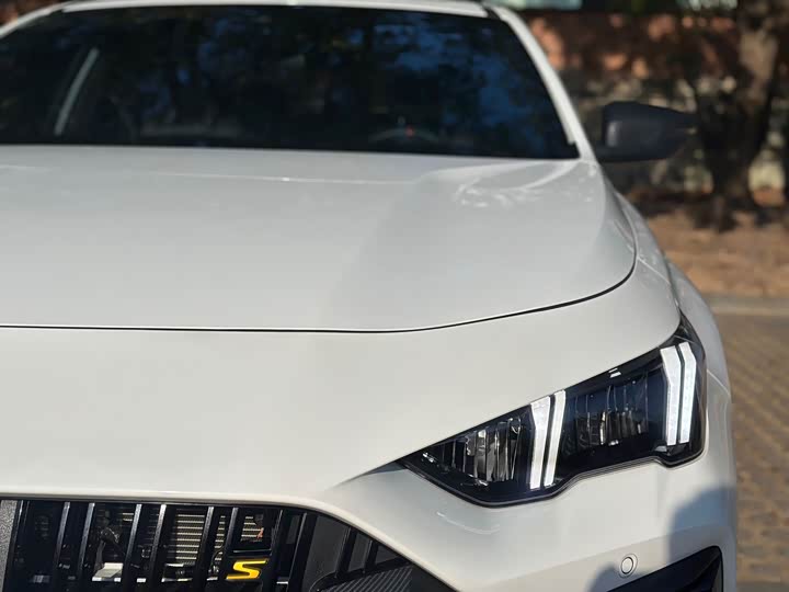 Фото 4 - GAC Trumpchi Empow R