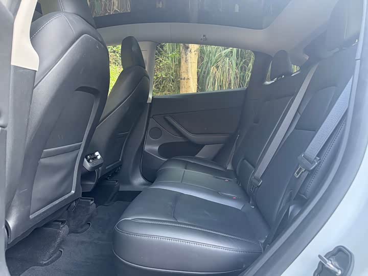 Фото 5 - Tesla Model Y