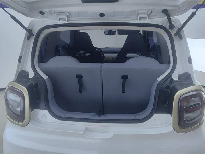 Фото 4 - Bestune Pony