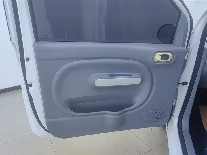 Фото 7 - Bestune Pony