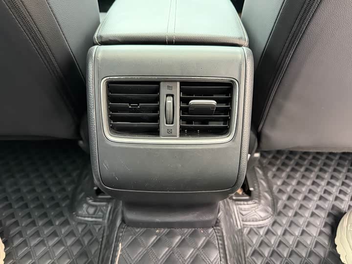 Фото 7 - Honda Inspire