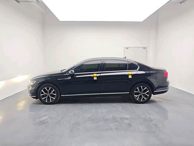 Фото 7 - Volkswagen Magotan