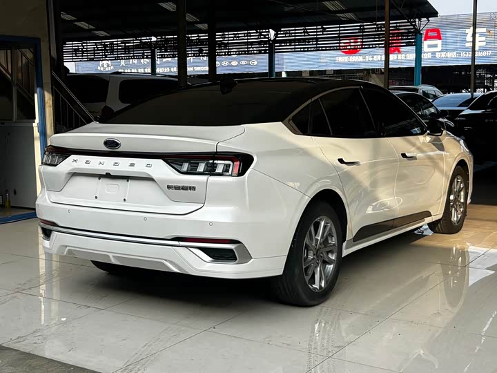 Фото 4 - Ford Mondeo