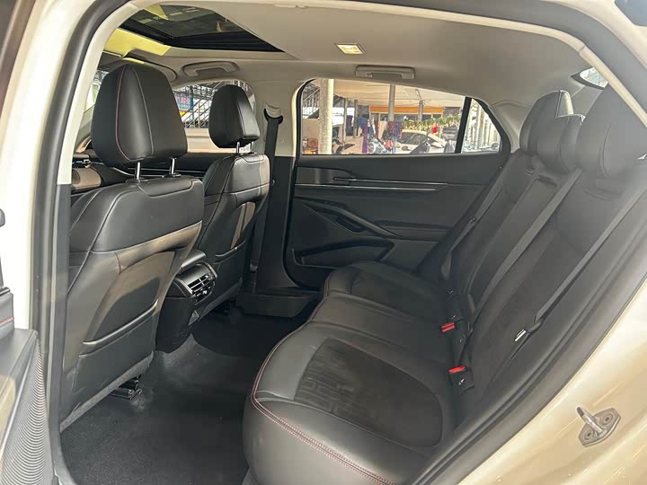 Фото 8 - Ford Mondeo