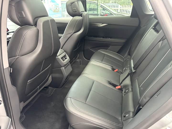 Фото 5 - Cadillac Optiq