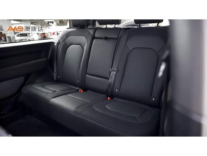 Фото 7 - Land Rover Defender