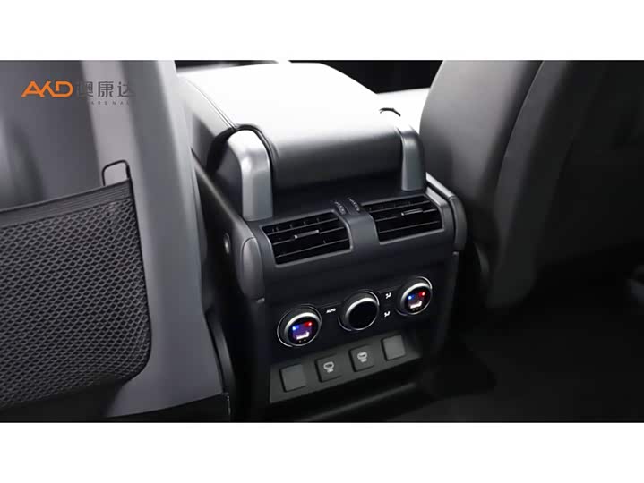 Фото 9 - Land Rover Defender